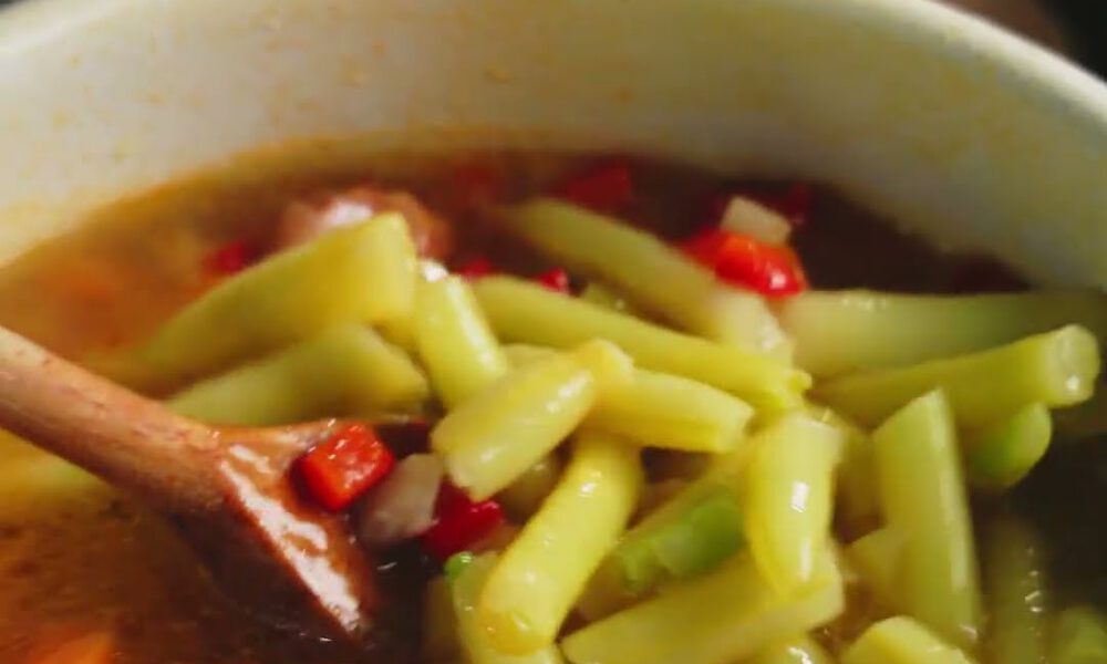 Yellow bean soup with smoked bacon